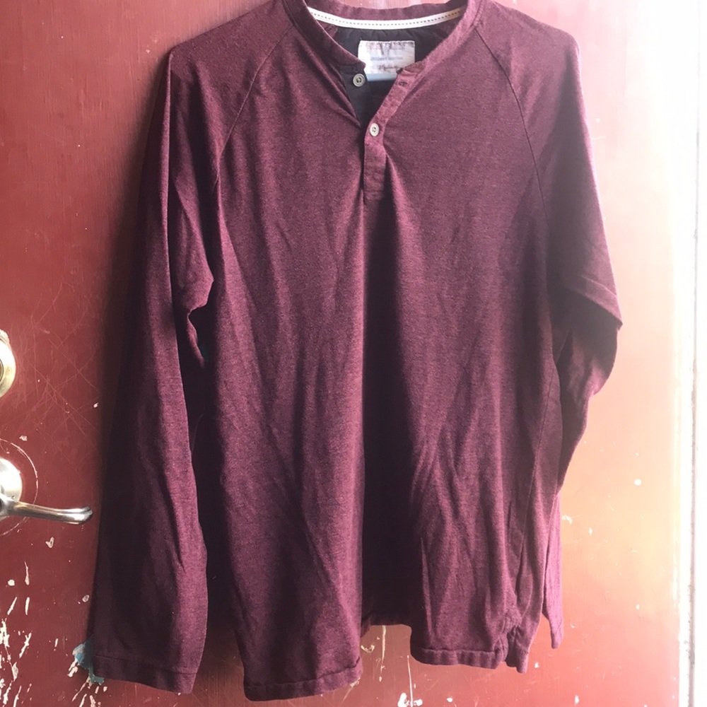 Men’s Long Sleeved Henley